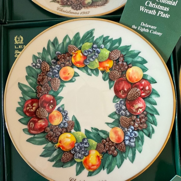 Colonial Christmas Complete Set - Picture 8 of 14